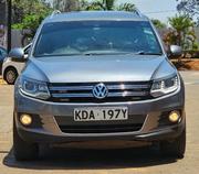 Volkswagen Tiguan R-Line 4Motion 4dr SUV AWD (2.0L 4cyl Turbo 6A) 2015 for sale