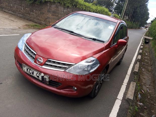 Nissan Tiida 2012 Maroon