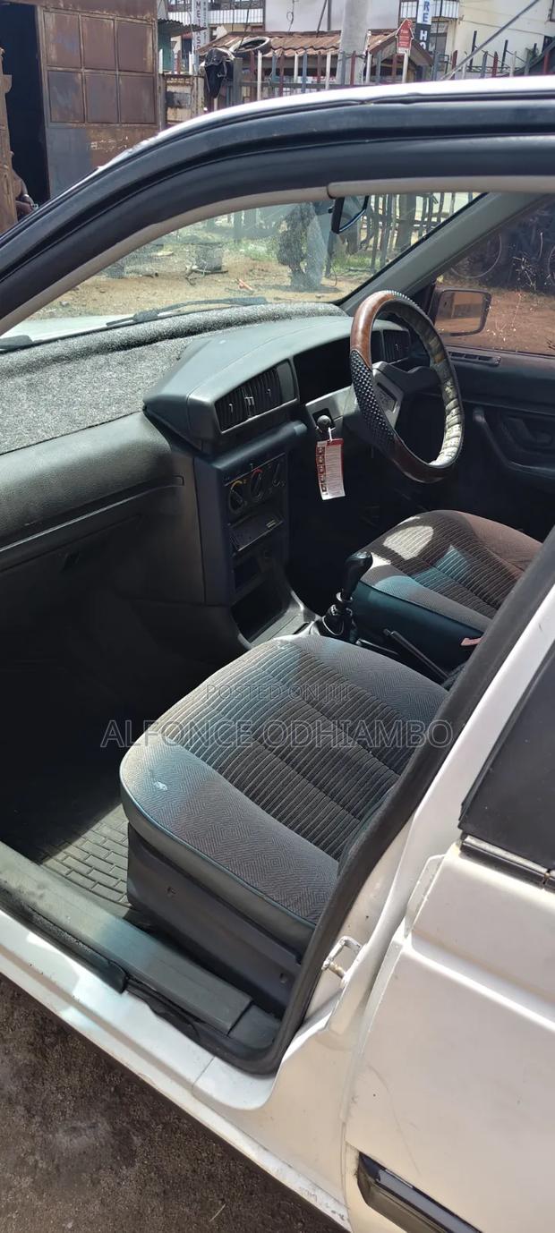 Peugeot 405 Break 1989 White