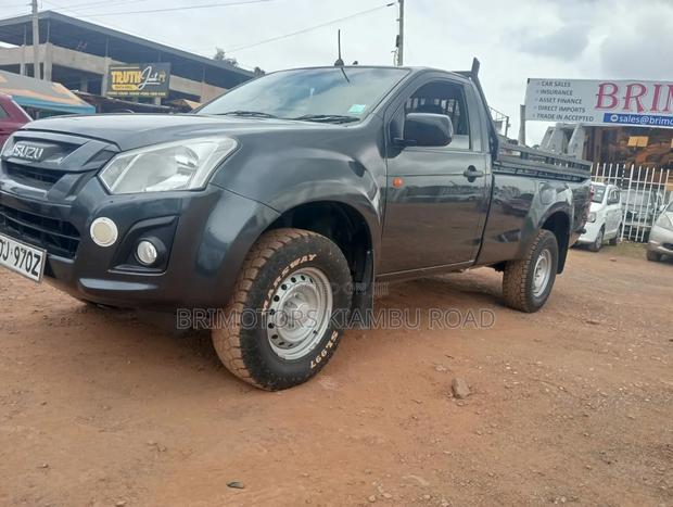 Isuzu D-MAX 2022 Gray