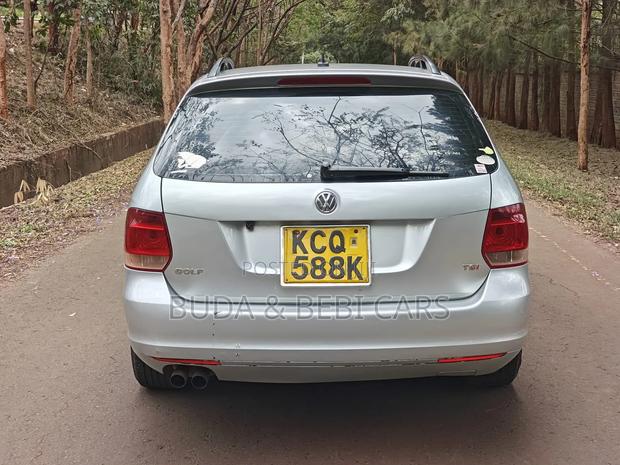 Volkswagen Golf 2011 Silver