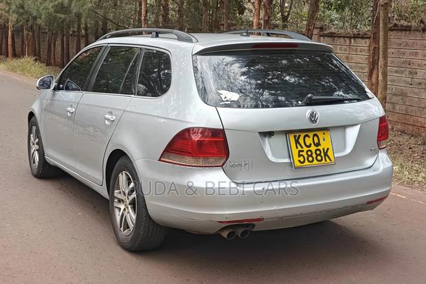 Volkswagen Golf 2011 Silver