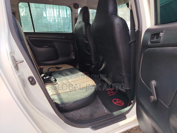 Toyota Probox 1.5 DX 4WD 2013 White