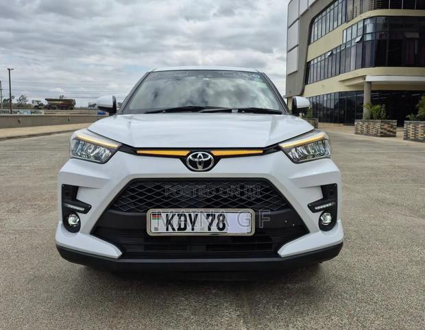 Toyota Raize 1.0 FWD 2019 White