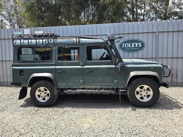 Land Rover Defender 2012 Green