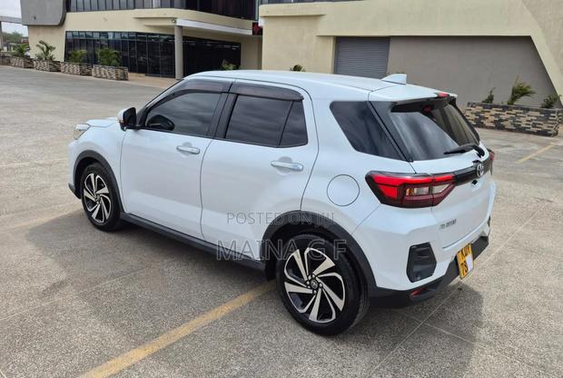 Toyota Raize 1.0 FWD 2019 White