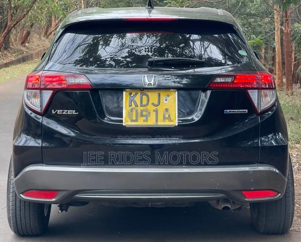 Honda Vezel 2016 Burgundy