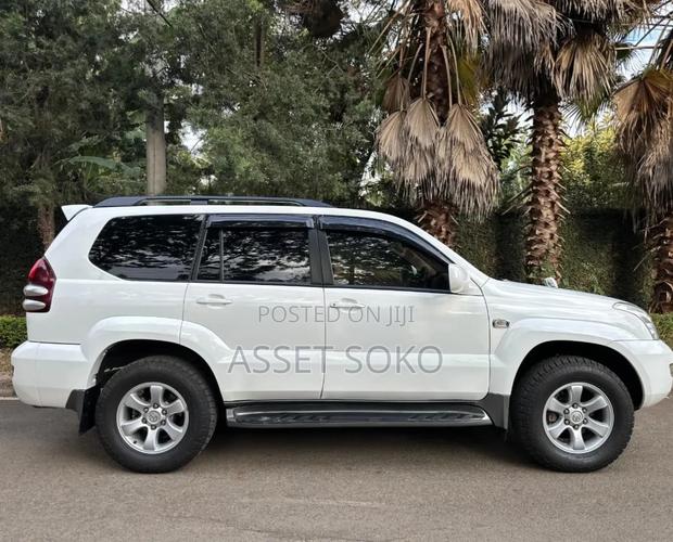 Toyota Land Cruiser Prado 2007 White