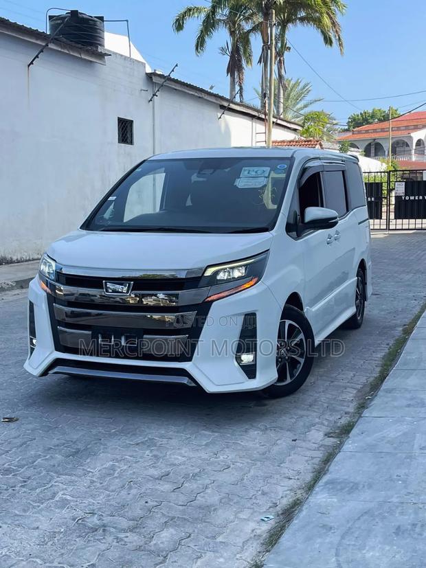 Toyota Noah 2019 Pearl
