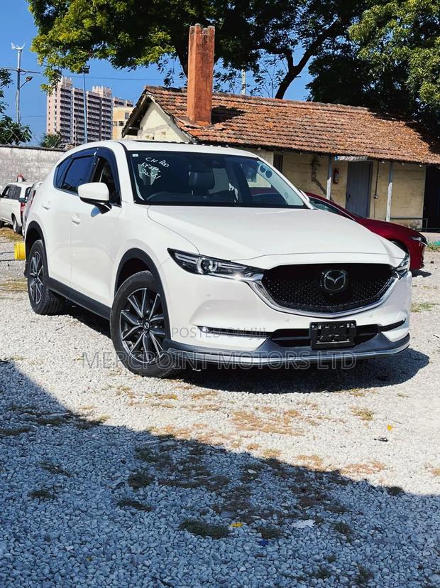Mazda CX-5 2019 Off white