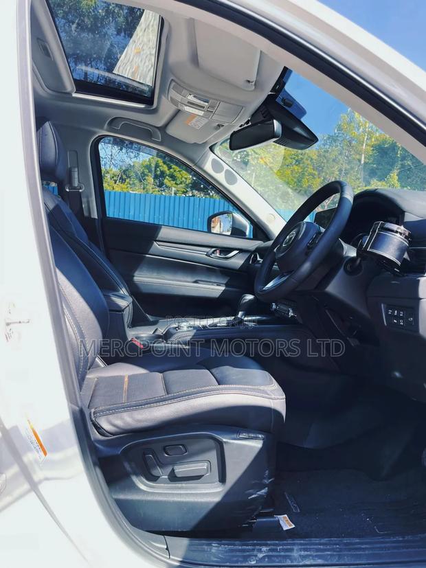 Mazda CX-5 2019 Off white