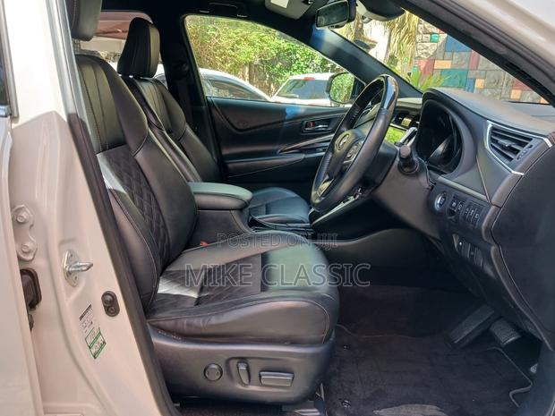 Toyota Harrier 2.0 2019 Pearl