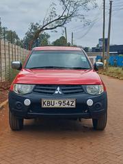 Mitsubishi L200 2012 Red for sale