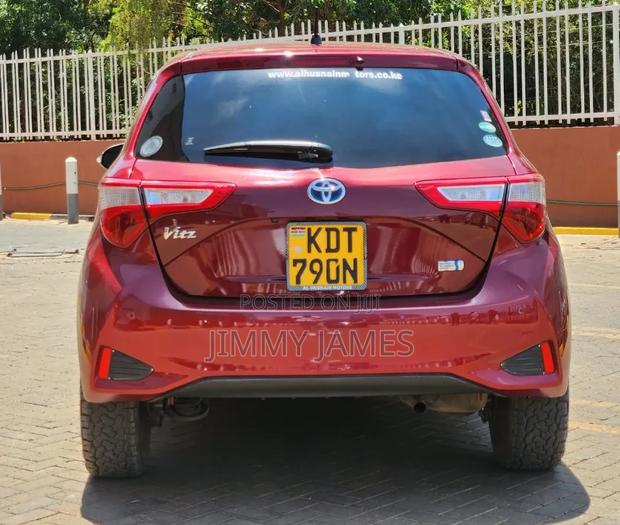Toyota Vitz 2019 Red