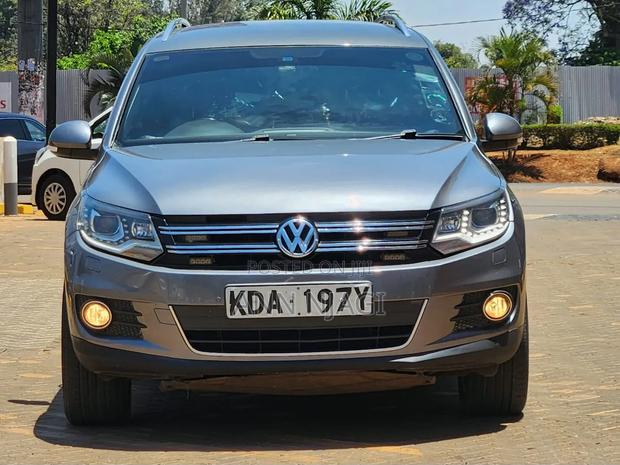 Volkswagen Tiguan 2015 Gray