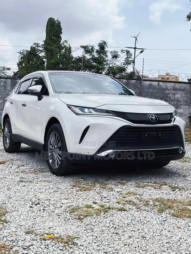 Toyota Harrier Hybrid S 2020 Off white