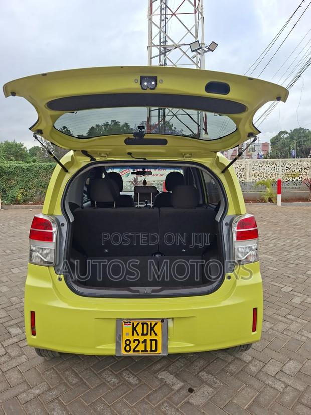 Toyota Spade 2015 Green