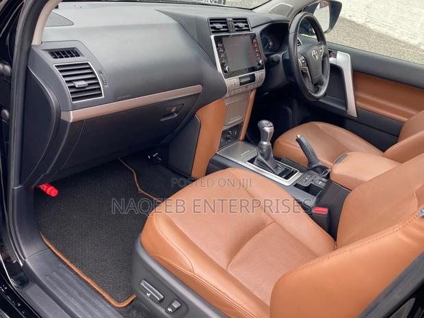 Toyota Land Cruiser Prado 2021 Black