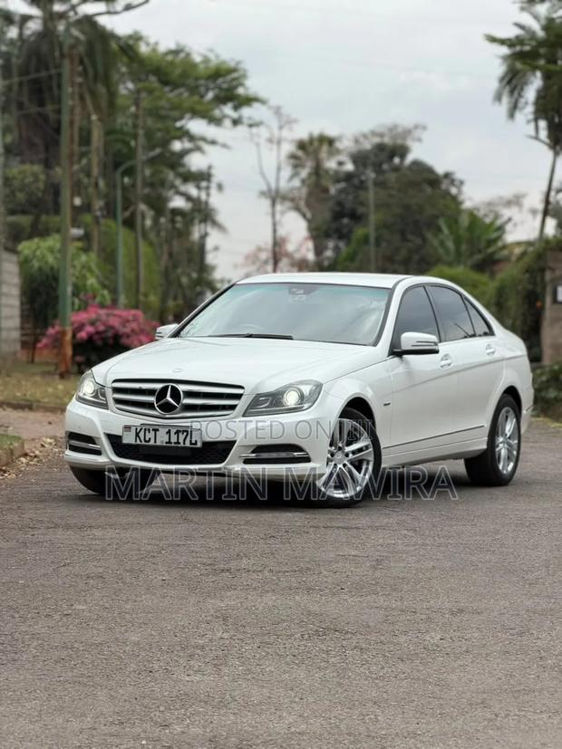 Mercedes-Benz C200 2012 White