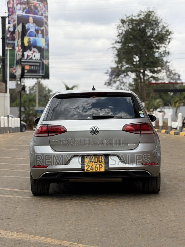 Volkswagen Golf 2018 Gray