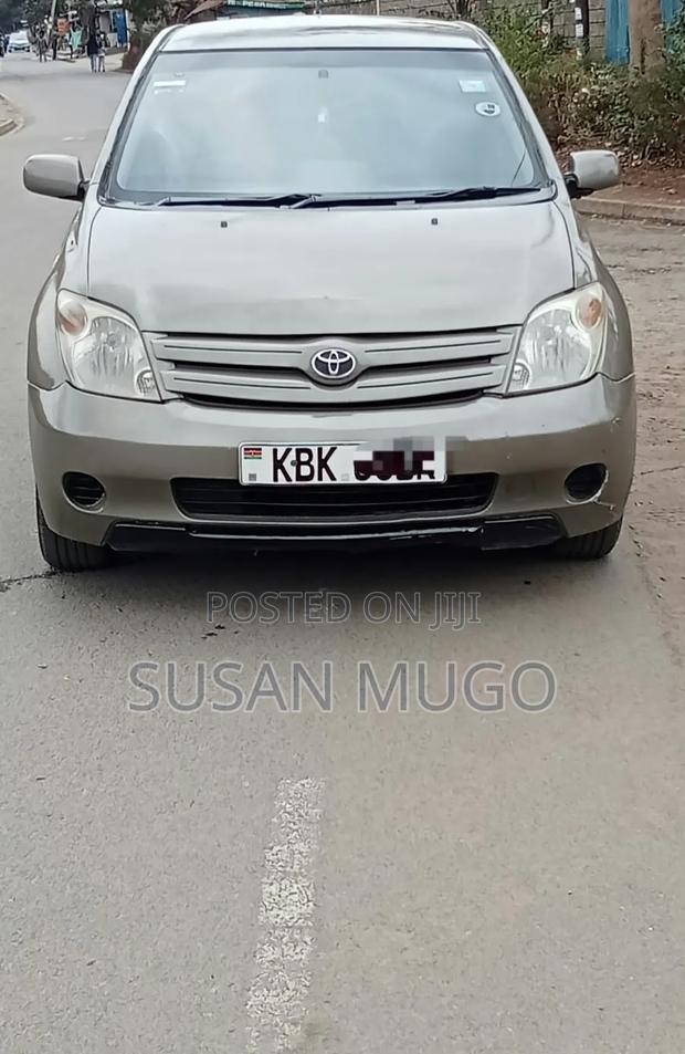 Toyota IST 2003 Gray