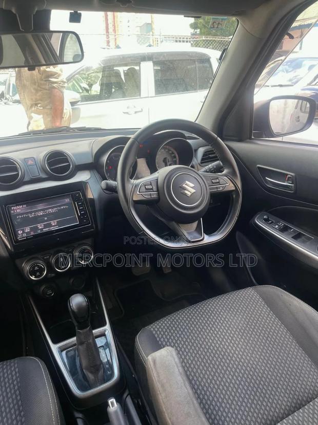 Suzuki Swift 2019 Gray