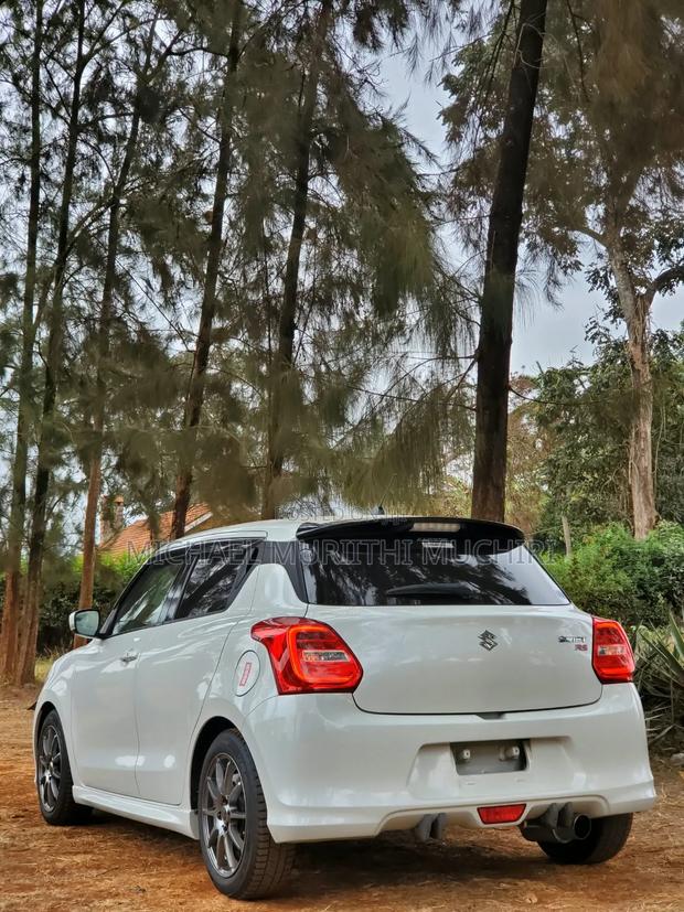 Suzuki Swift 2019 White
