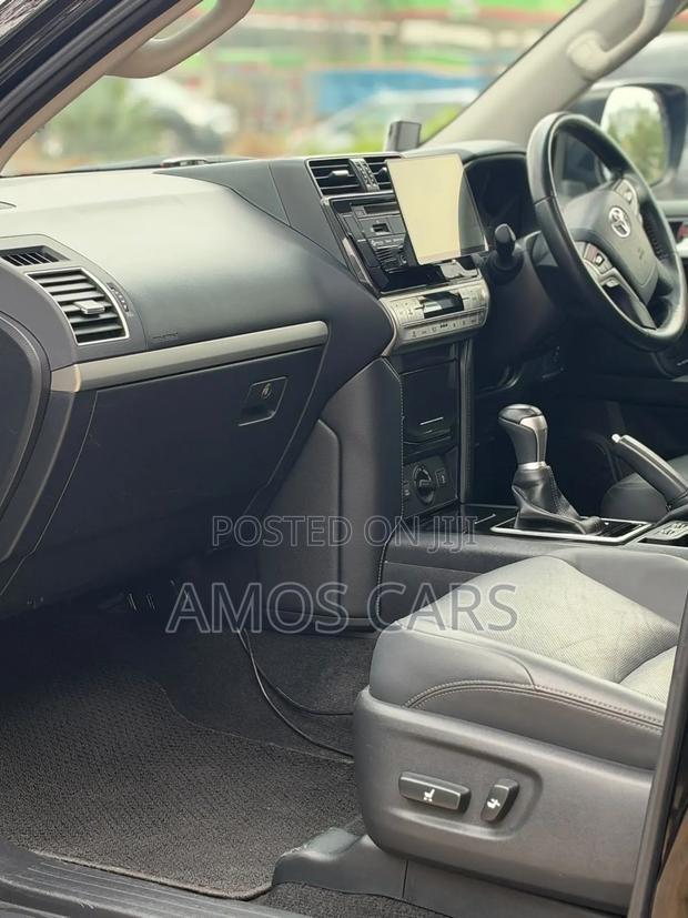 Toyota Land Cruiser Prado 2021 Black