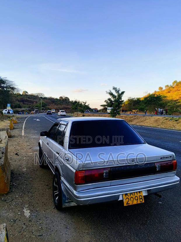 Nissan Sunny 1988 Gray