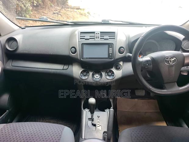 Toyota Vanguard 2012 Black