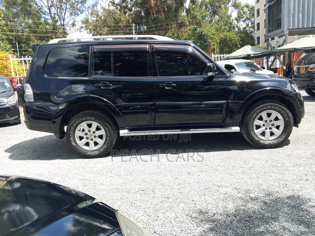 Mitsubishi Pajero 2014 Black