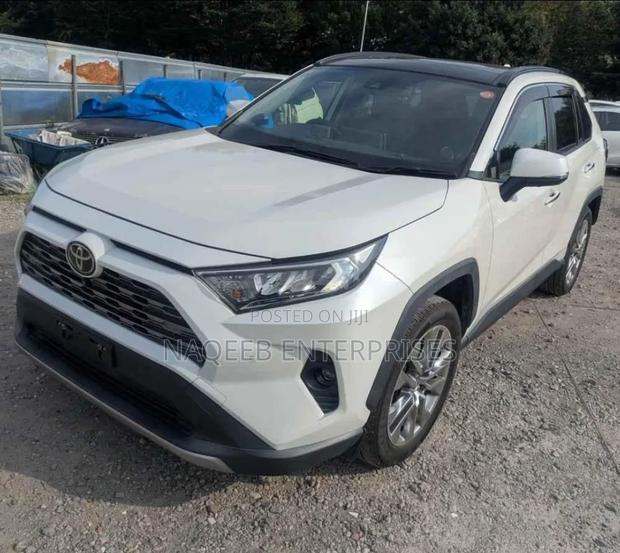 Toyota RAV4 2020 White