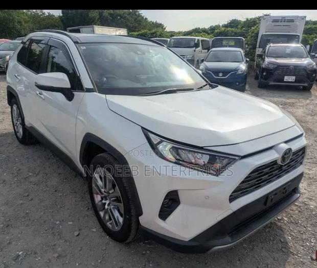 Toyota RAV4 2020 White