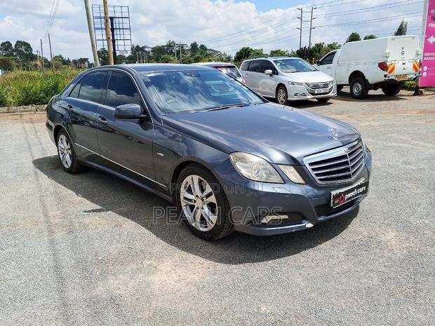 Mercedes-Benz E250 2009 Gray