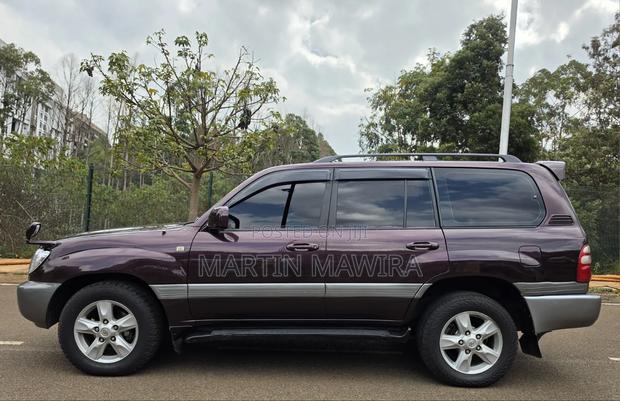 Toyota Land Cruiser Prado 2006 Maroon