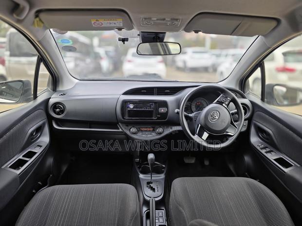 Toyota Vitz 1.5 FWD Hybrid 5dr 2019 Pearl