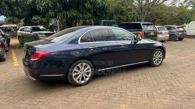 Mercedes-Benz E400 2017 Black