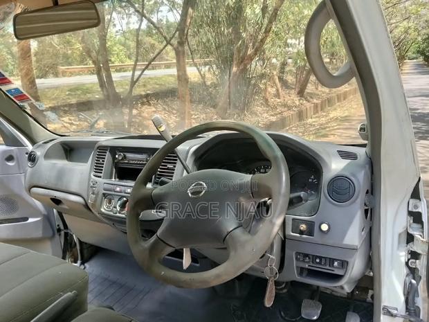 Nissan Caravan 2008 White