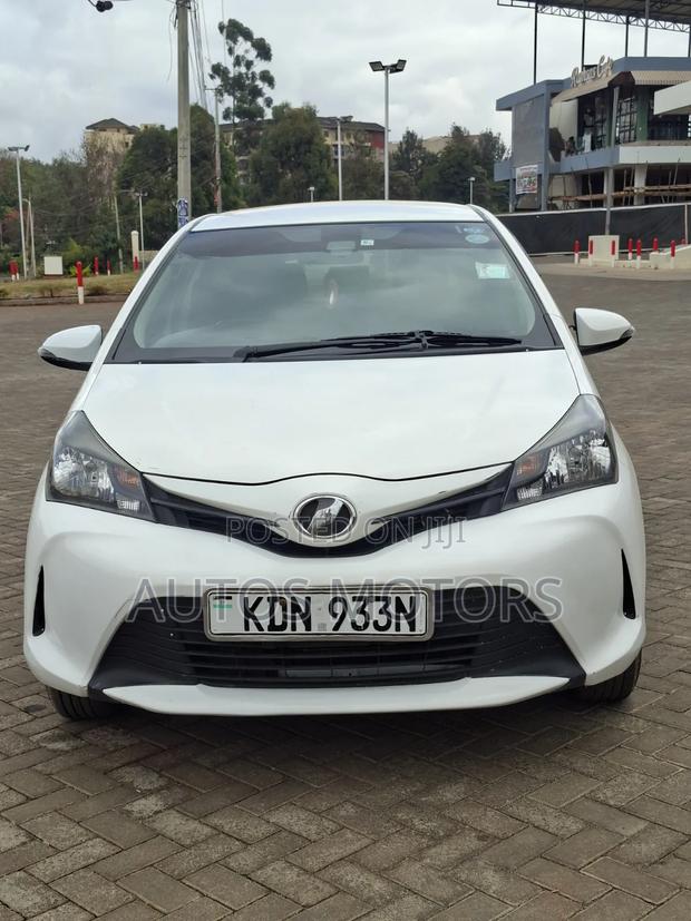 Toyota Vitz 1.3 FWD 5dr 2016 White