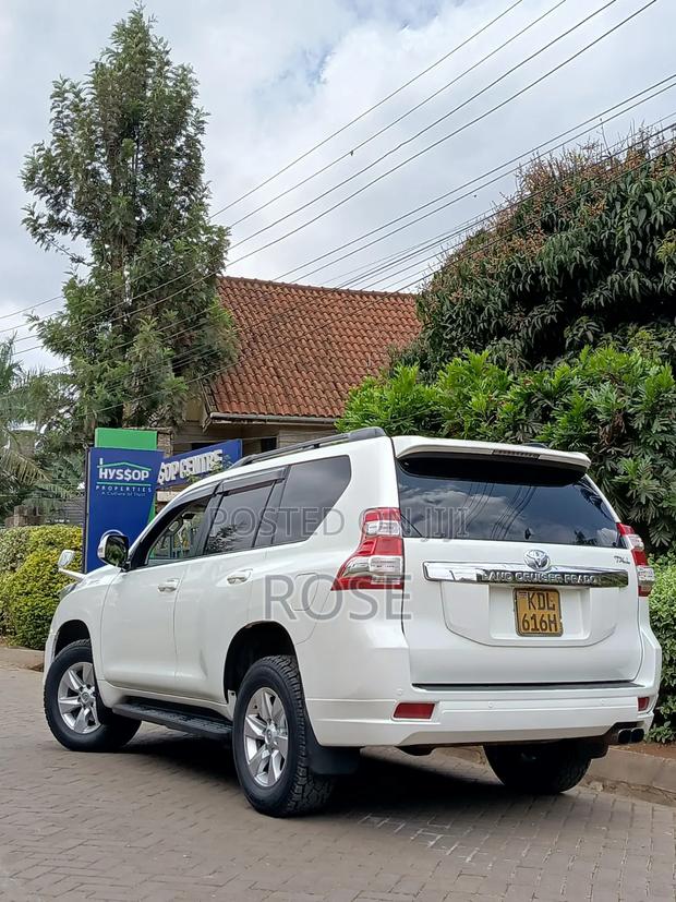 Toyota Land Cruiser Prado 2017 Pearl
