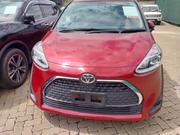 Toyota Sienta 2019 Red for sale