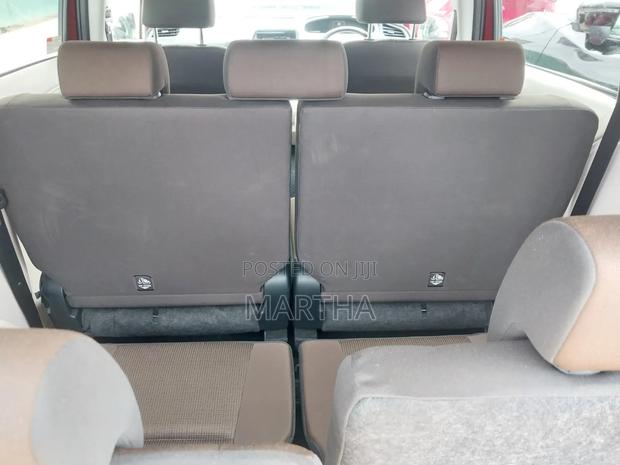 Toyota Sienta 2019 Red