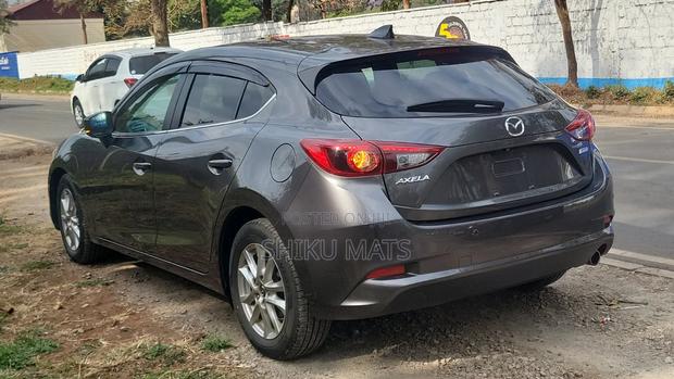 Mazda Axela 2019 Gray