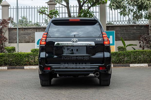 Toyota Land Cruiser Prado 2.8 2020 Black