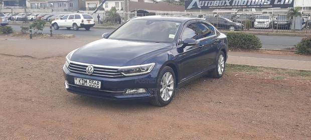 Volkswagen Passat 2016 Blue