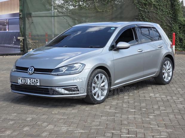 Volkswagen Golf 2018 Silver