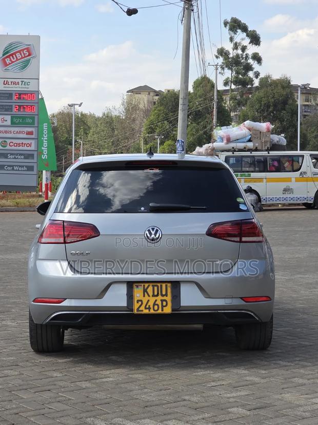 Volkswagen Golf 2018 Silver