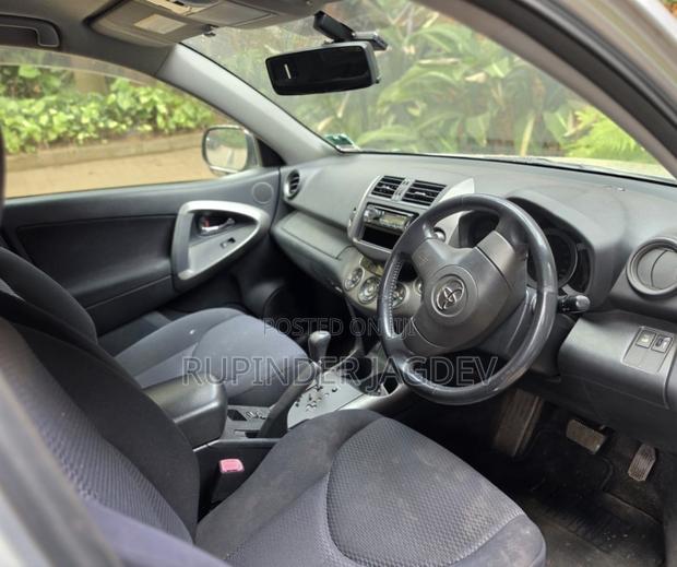 Toyota RAV4 4x4 2009 Silver