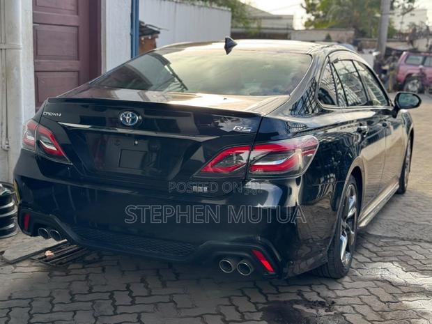 Toyota Crown 2020 Black