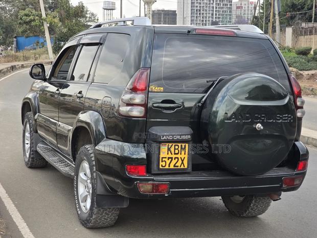 Toyota Land Cruiser Prado 3.0 D-4D 5dr 2005 Green